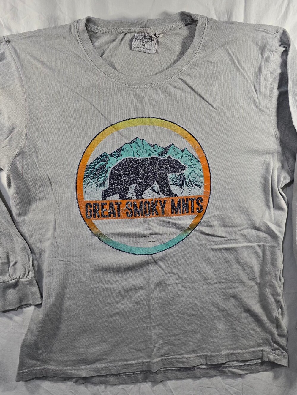 US Vintage Great Smoky Mountains Graphic Long Sleeve Light Gray Crewneck Tee